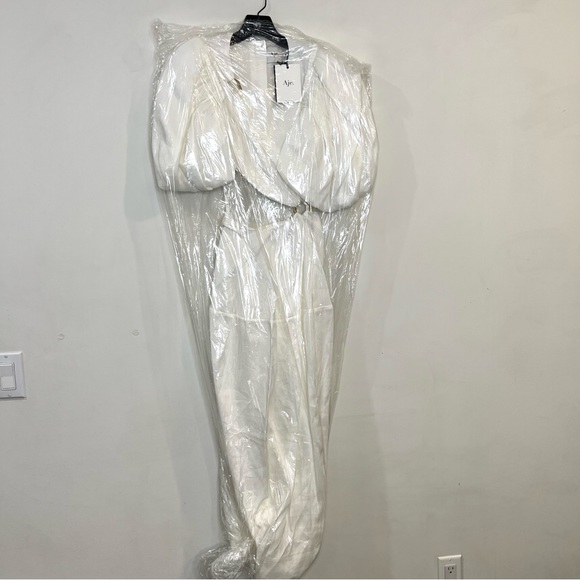 Aje Vanades Cut Out Ring white Midi Dress size US 2 NEW! New with tags! - Picture 4 of 9